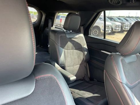 Used 2025 Ford Explorer ST w/ Sun And Sound Package RWD image 6