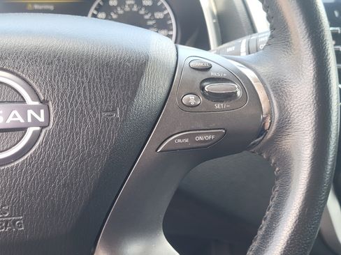 Used 2023 Nissan Murano SV AWD/4WD image 14