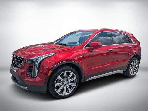 Used 2023 Cadillac XT4 Premium Luxury w/ Driver Assist Package FWD image 7