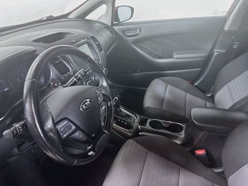 Used 2018 Kia Forte S w/ S Technology Plus Package FWD image 10