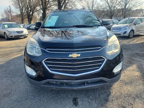 Used 2017 Chevrolet Equinox LT w/ Convenience Package FWD image 2