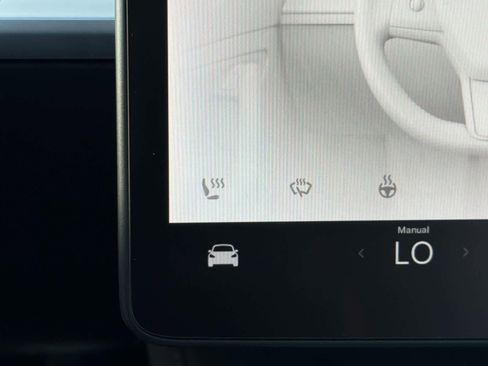 Used 2022 Tesla Model 3 Performance image 21