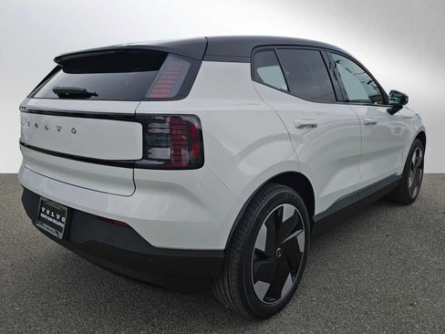 New 2026 Volvo EX30 Plus w/ Protection Package Premier image 3