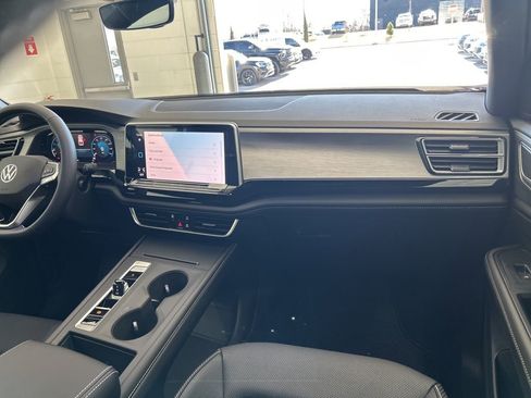 New 2026 Volkswagen Atlas Cross Sport SE image 24