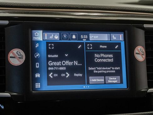Certified 2022 Chrysler Voyager LX FWD image 17