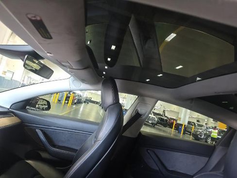 Used 2018 Tesla Model 3 Performance AWD/4WD image 5