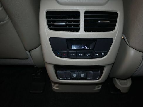 Used 2017 Acura MDX SH-AWD image 11