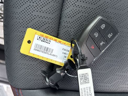 New 2026 Chevrolet Equinox RS w/ Convenience Package III image 32