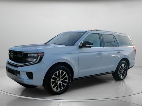 Certified 2025 Ford Expedition Platinum AWD/4WD image 13
