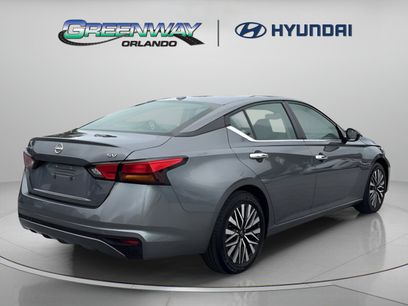 Used 2024 Nissan Altima 2.5 SV