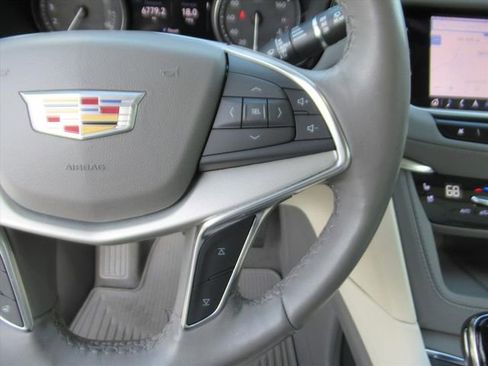 Used 2023 Cadillac XT5 Premium Luxury w/ Technology Package image 21