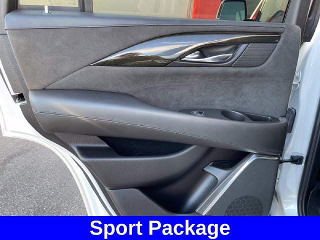 Used 2019 Cadillac Escalade Platinum AWD/4WD image 31
