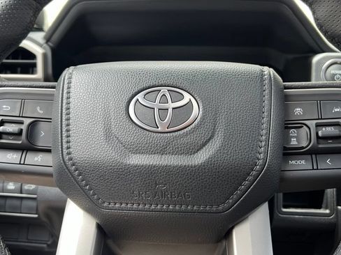 New 2026 Toyota 4Runner Limited AWD/4WD image 36