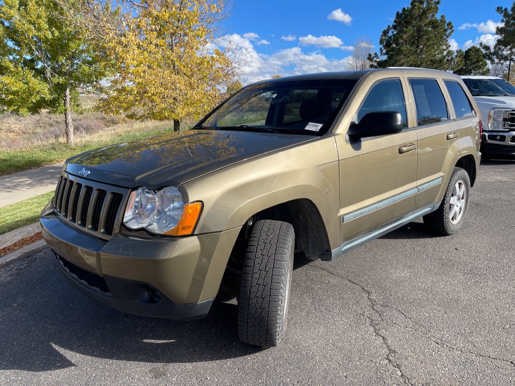 Used 2008 Jeep Grand Cherokee Laredo AWD/4WD image 2