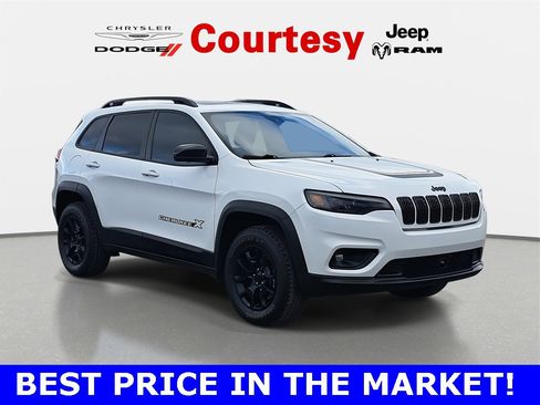 Certified 2022 Jeep Cherokee Latitude w/ Sun & Sound Group image 1