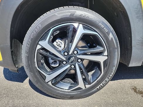 Used 2023 Chevrolet TrailBlazer RS AWD/4WD image 19