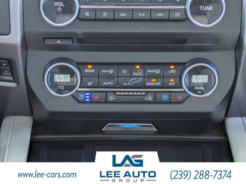 Used 2018 Ford Expedition Platinum RWD image 18
