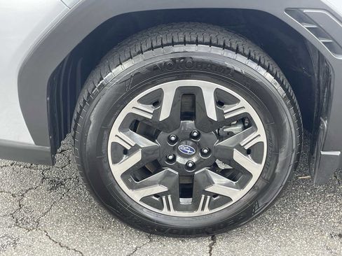 Certified 2025 Subaru Forester Premium image 7