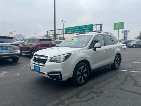 Used 2017 Subaru Forester 2.5i Limited image 3