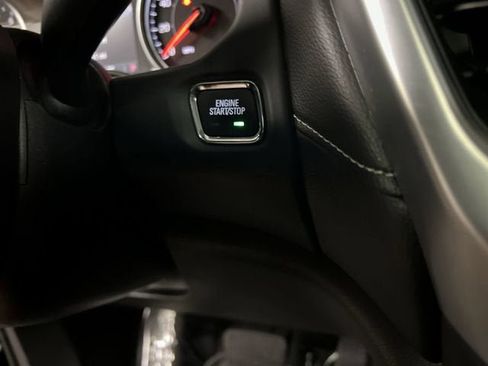 Certified 2023 GMC Acadia SLT AWD/4WD image 17