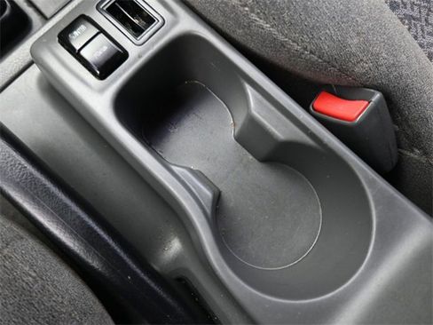 Used 2000 Isuzu Rodeo S image 30