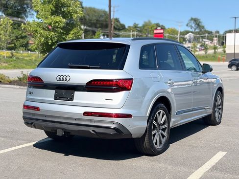 Used 2023 Audi Q7 2.0T Premium Plus w/ Premium Plus Package AWD/4WD image 6
