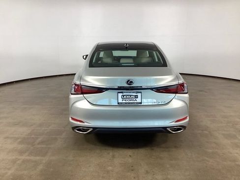 Used 2019 Lexus ES 350 w/ Accessory Package FWD image 6