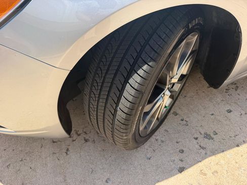 Used 2020 Ford Fusion SEL FWD image 23