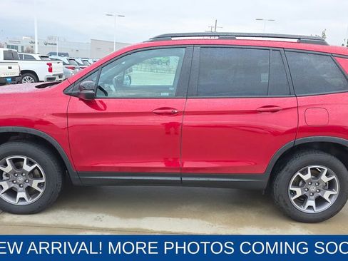 Used 2022 Honda Passport TrailSport image 2