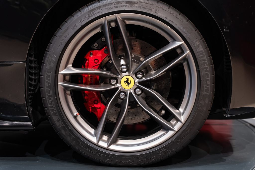 Certified 2019 Ferrari 488 Spider RWD image 13