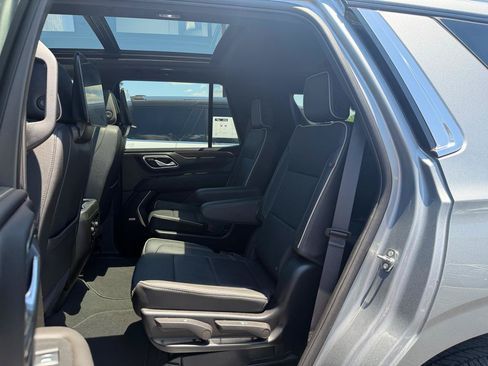 Used 2024 Chevrolet Tahoe Premier RWD image 15