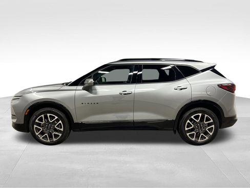 Used 2025 Chevrolet Blazer RS AWD/4WD image 6
