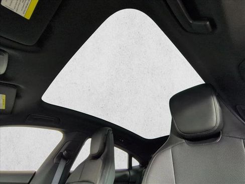 Certified 2021 Porsche Taycan 4S image 17