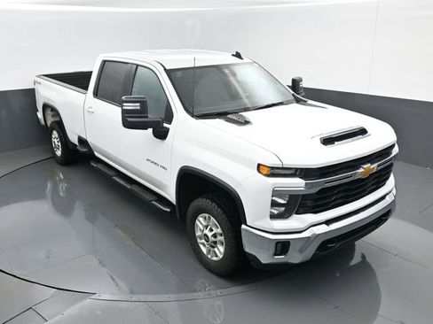 Used 2025 Chevrolet Silverado 2500 LT w/ Convenience Package image 20
