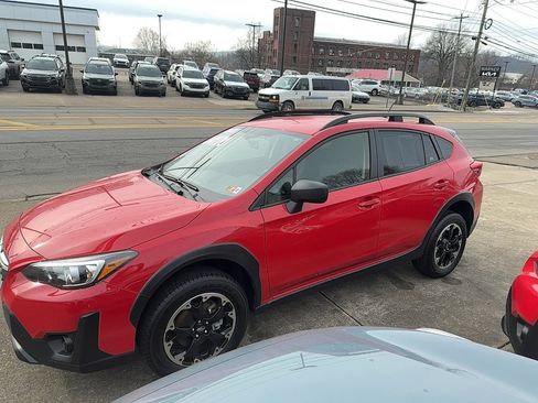 Certified 2022 Subaru Crosstrek 2.0i image 7