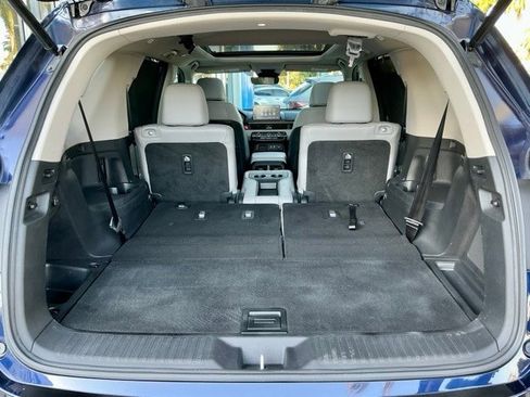 Certified 2023 Honda Pilot Touring image 15