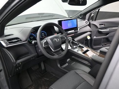 New 2026 Toyota Sienna Limited image 4