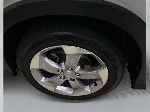 Used 2018 Honda HR-V LX image 18
