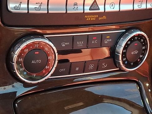 Certified 2016 Mercedes-Benz SLK 300 image 15