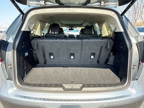 Used 2022 Subaru Ascent Touring AWD/4WD image 30