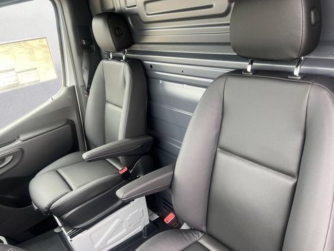 New 2026 Mercedes-Benz Sprinter 2500 image 13