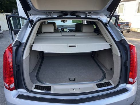 Used 2012 Cadillac SRX Luxury image 25