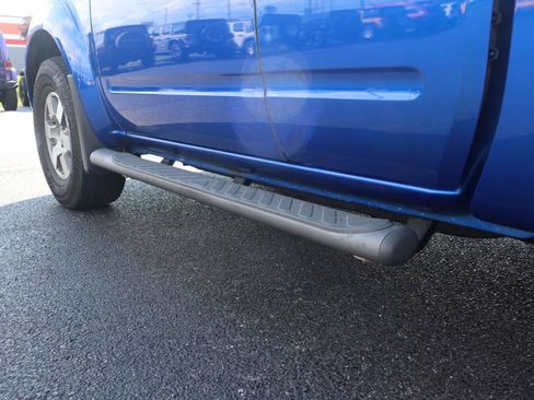 Used 2013 Nissan Frontier PRO-4X AWD/4WD image 23