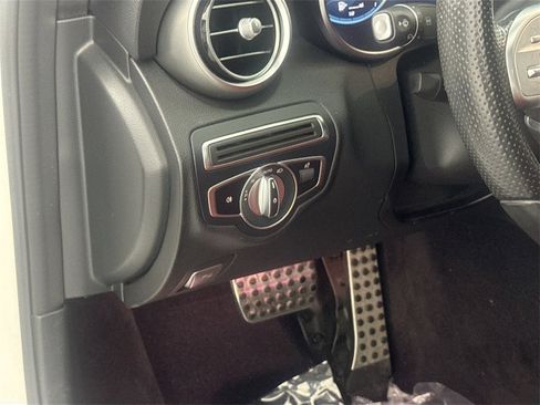 Used 2020 Mercedes-Benz C 300 Sedan image 10