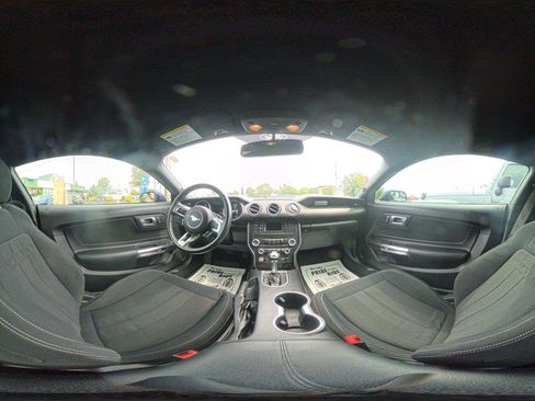 Used 2019 Ford Mustang Coupe RWD image 29