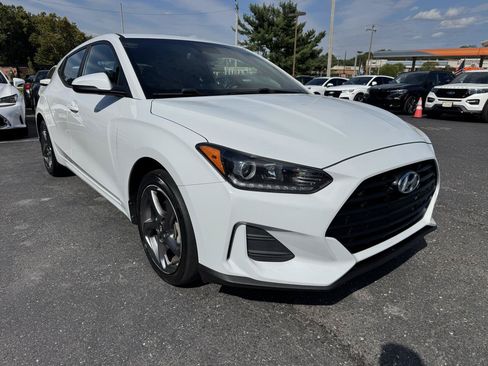 Used 2020 Hyundai Veloster 2.0 FWD image 3
