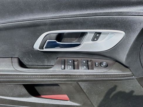 Used 2017 Chevrolet Equinox LT w/ Midnight Edition FWD image 17