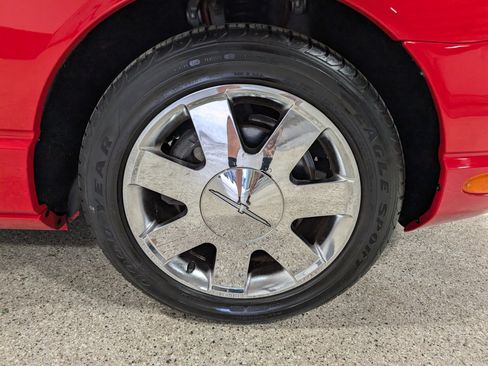Used 2002 Ford Thunderbird RWD image 12