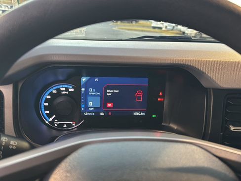 Used 2023 Ford Bronco 2-Door image 16