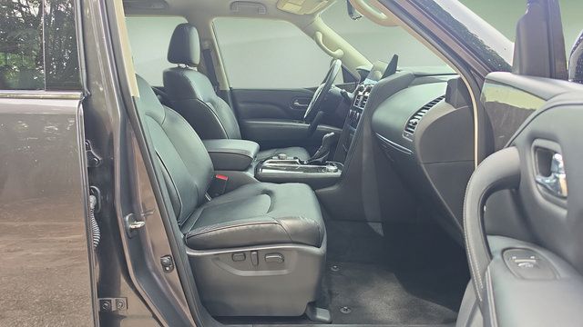 Used 2024 INFINITI QX80 Luxe AWD/4WD image 23